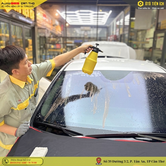 HYUNDAI CUSTIN DÁN PHIM CÁCH NHIỆT 3M CRYSTALLINE TẠI AUTO365 CẦN THƠ 